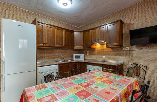 Casarabonela House | Experience Southern Spanish Sun with Pool & Family Amenities