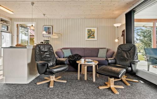 Farvang House | Inviting Home in Fårvang Featuring a Relaxing Sauna