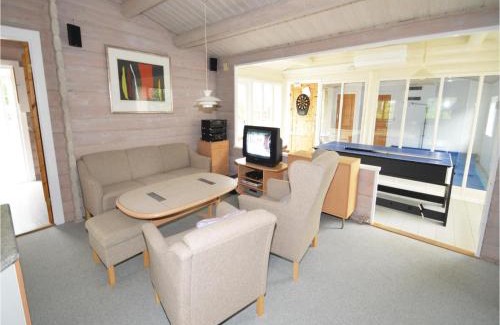 Farso House | Delightful Home in Fars with Pool and Pet-Friendly Amenities