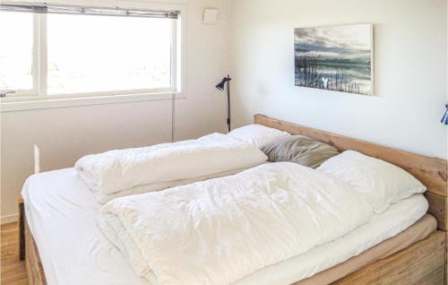 Fitjar House | Scenic Fitjar Home with Beautiful Sea View & Family-Friendly