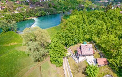 Netretic House | Cozy Retreat in Gornje Stative with Hot Tub & WiFi