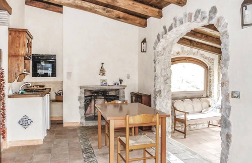 Gaeta House | Exceptional 5-Bedroom Accommodation with Oceanfront Views