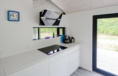 Fjellerup House | Tranquil Cottage Retreat with Ocean Views in Fjellerup