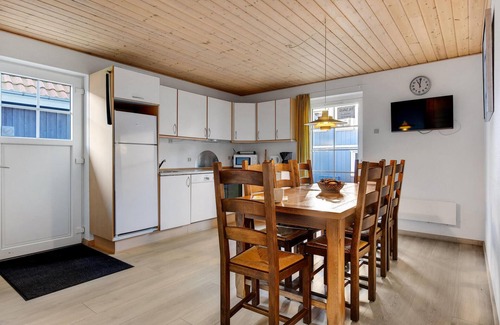 Grasten House | Relaxing 4 Bedroom Escape with Oceanfront Views in Gråsten