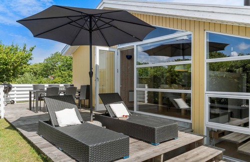 Bork Havn House | Beautiful home in Hemmet with sauna