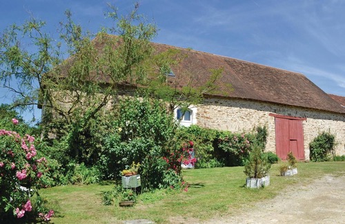 Jumilhac-le-Grand House | Family-Friendly 5 Bedroom Retreat in Jumilhac with Pool