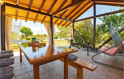 Drnis House | Delightful Home in Kaocine with Pool and Hot Tub