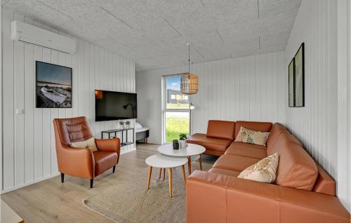 Hjarbæk House | Inviting Home in Lgstrup with Kitchen and Pet-Friendly Amenities