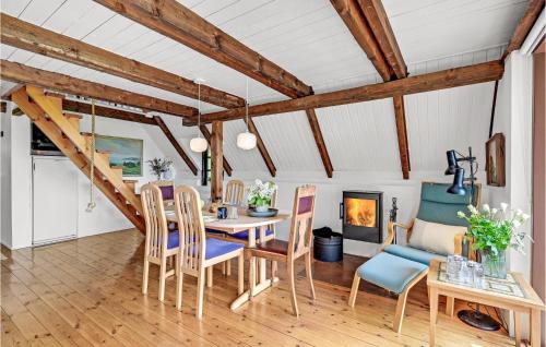 Hjarbæk House | Cozy Home in Løgstrup with Kitchen and Family-Friendly Amenities