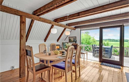 Hjarbæk House | Cozy Home in Løgstrup with Kitchen and Family-Friendly Amenities