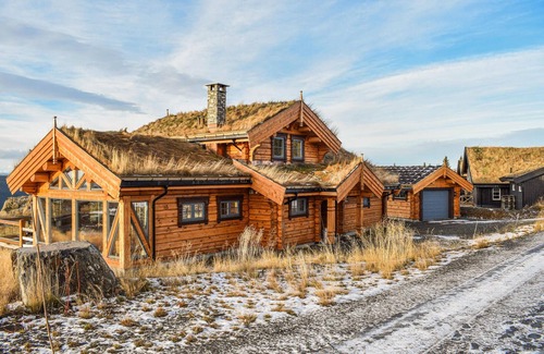 yer House | Experience an Active Getaway in a Unique Hut Retreat