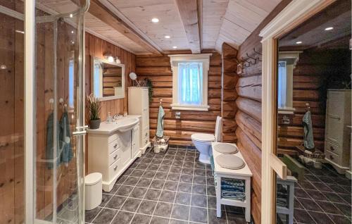 yer House | Cozy Home in Yer with Wifi, Pet & Child Friendly Amenities