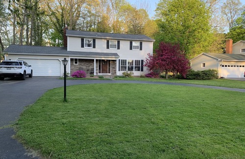 Rochester House | Explore a Cozy Home in Penfield, NY - Rated 10/10