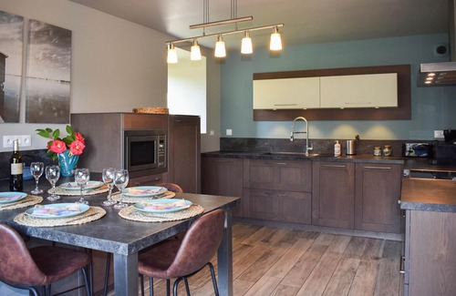 Plouezec House | Cozy 3-Bedroom Retreat with Ocean Views in Plouézec