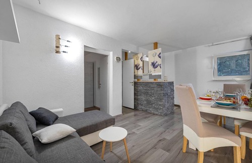 Primosten House | Beautiful home in Primosten with WiFi