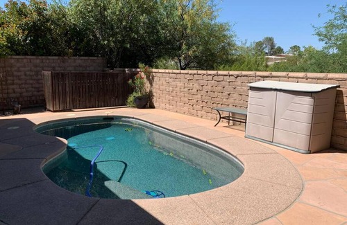 Tucson House | Serene Retreat in a Tranquil Gated Community with Pool