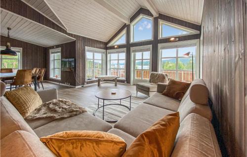 Nore og Uvdal House | Family-Friendly Retreat in Rdberg with Kitchen Amenities