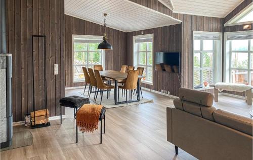 Nore og Uvdal House | Family-Friendly Retreat in Rdberg with Kitchen Amenities