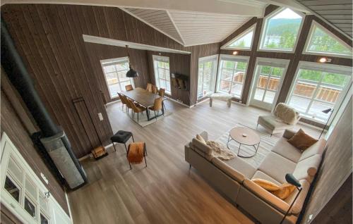 Nore og Uvdal House | Family-Friendly Retreat in Rdberg with Kitchen Amenities