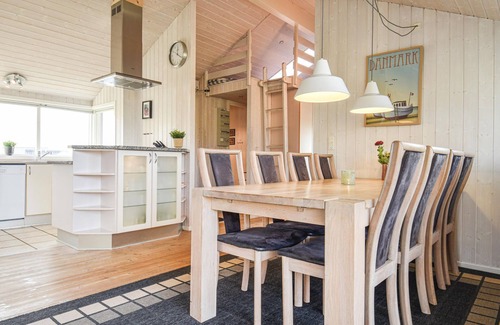 Houvig House | Spacious Cottage with Ocean View and Hot Tub for Everyone