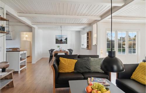 Samsø House | Inviting Home in Sams with Free Wifi for Family Fun