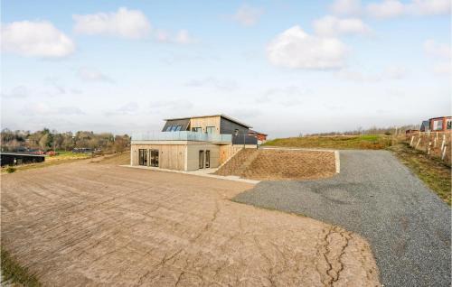 Lihme House | Cozy Retreat in Spøttrup with Pool and Free Wifi