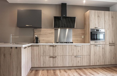 Stavenisse House | Unforgettable Stay by Stavenisse Harbor with Ocean Views