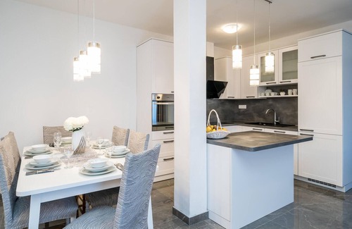 Ston House | Unforgettable Getaway in a Modern Vacation Home with Pool
