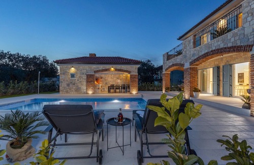 Sukosan House | Welcome to Villa Batana: Relax by the Pool in Sukošan