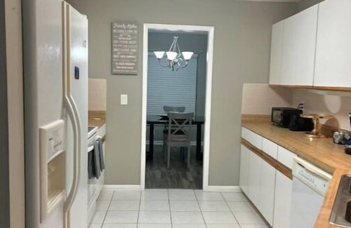 Sun 'N Lake House | Top-Rated Home in Sun n Lake with Spa and Pet-Friendly Perks