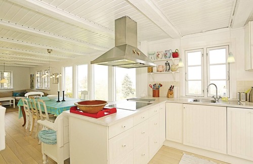 Bolshavn House | Oceanview 3-Bedroom Stay in Beautiful Svaneke