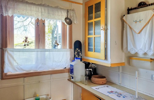 Sveio House | Secluded Cottage with Rowing Boat and Lake View Amenities