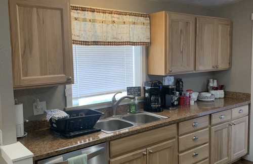 Deschutes River Woods House | Elegant Home in SW Bend with Breakfast & Family Amenities