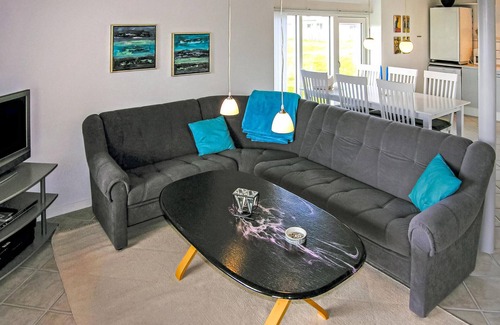 Vorupør House | Relax in a 3 Bedroom Oceanfront Retreat in Thisted