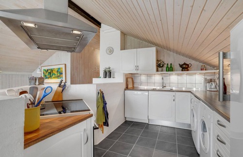 Vorupør House | Cozy Cottage Retreat with Ocean Views and Spa Amenities
