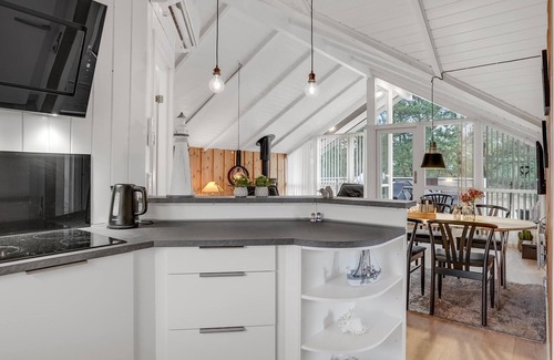 Sønder Vorupør House | Beautiful Oceanfront Getaway Near the Sea - 10/10 Rating!