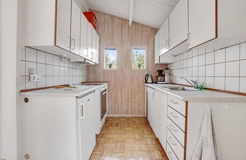 Sønder Vorupør House | Relaxing Family Getaway with Oceanfront Views and Spa