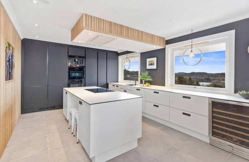 Tveit House | Beautiful home in Tveit