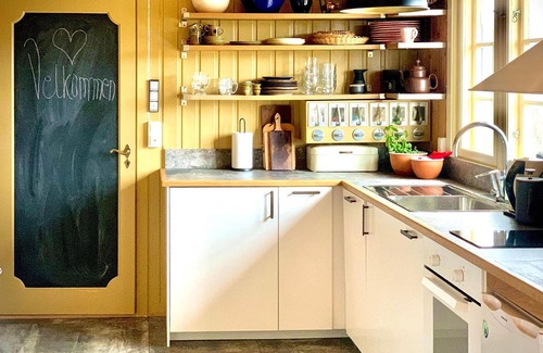 Nore og Uvdal House | Comfortable 3 Bedroom Stay in Scenic Uvdal with Spa