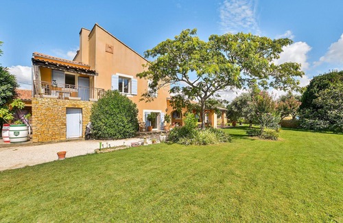 Valreas House | Relaxing Provence Vacation Home with Private Pool & Lake View