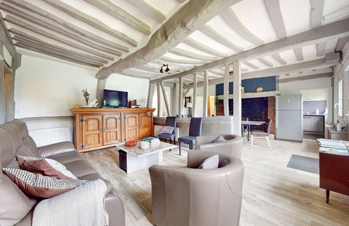 Vittefleur House | Beautiful home in Vittefleur with WiFi