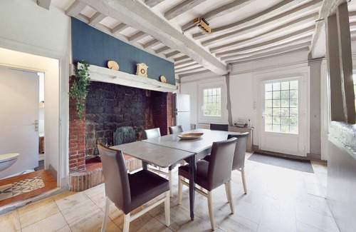 Vittefleur House | Beautiful home in Vittefleur with WiFi