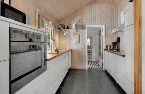 Hoensinge House | Relaxing Cottage Retreat in Ellinge Lyng Surrounded by Nature