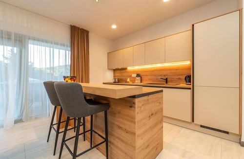Zdrelac House | Enjoy 3 Bedroom Accommodation with Ocean View in Zdrelac