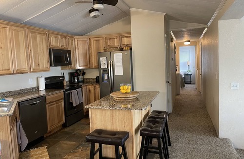 Stratford House | Gated Oasis on Moses Lake with Pool and Ocean Views