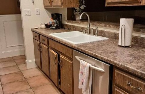 Victoria Gardens House | Convenient Home Near Westgate & Arrowhead Mall, 10/10 Rated
