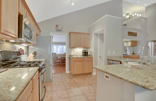 San Antonio House | Ideal Retreat near Seaworld and Lackland in NW San Antonio