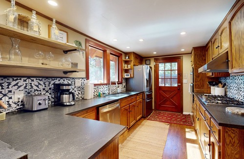 Round Hill Village House | Perfect Retreat by the Lake with Private Hot Tub & Pool