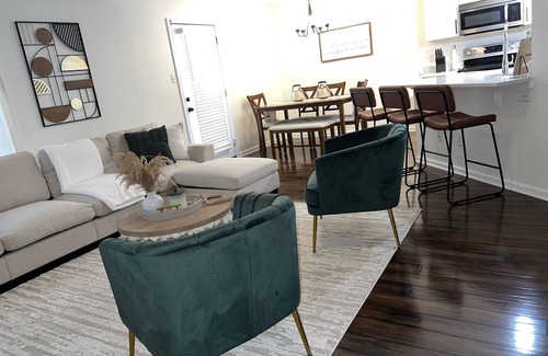 Noblesville House | Top-Rated Home Near Grand Park in Noblesville with Spa