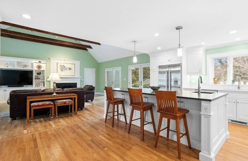 Concord House | Beautiful home on cul-de-sac 1 mile from Concord Center for 250th Anniversary